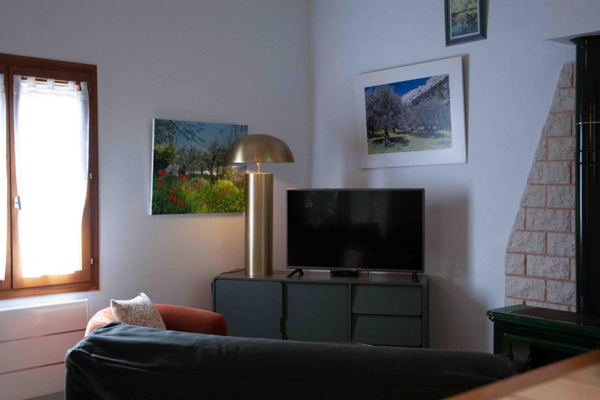 Les Grands Pres Des Baronnies Guest House La Roche-sur-le-Buis Exterior photo
